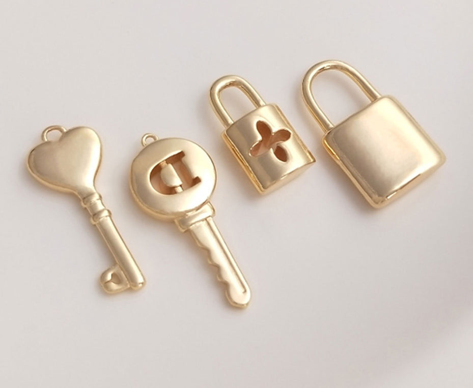 Charm necklace workshop with Milieu Market! CLOSED