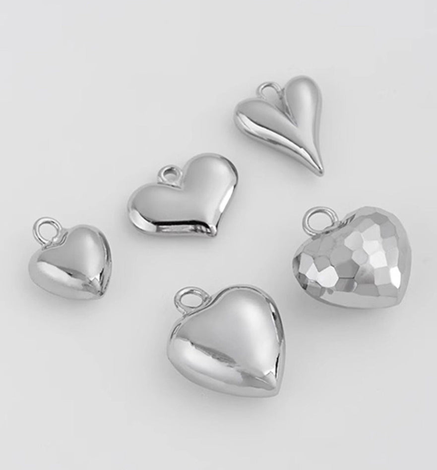 Charm necklace workshop with Milieu Market! CLOSED