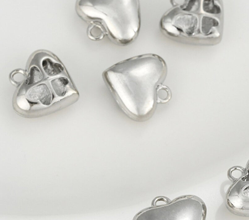 Charm necklace workshop with Milieu Market! CLOSED